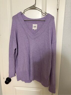 aerie Women’s Lilac Purple V-Neck Oversized Lightweight Sweater